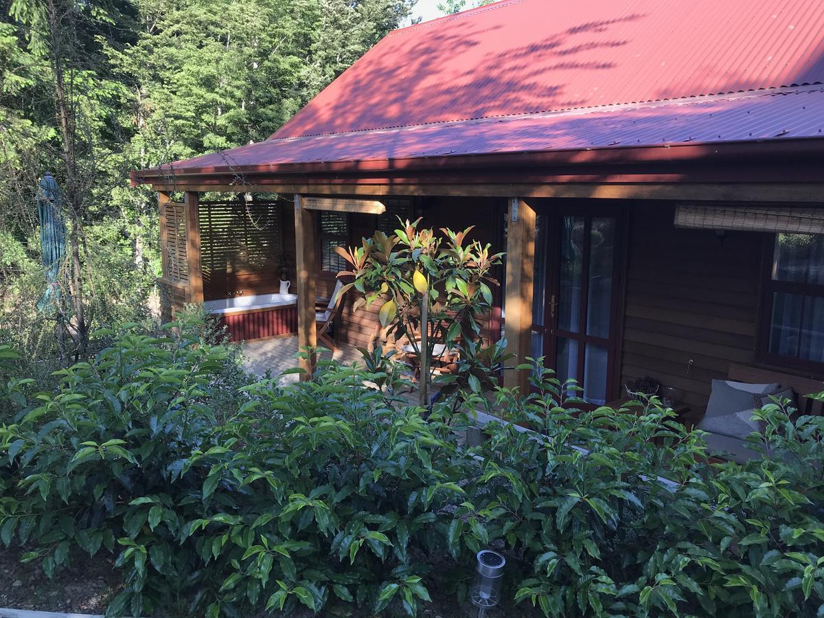 Real Romance Cottage Ханмер-Спрингс Экстерьер фото
